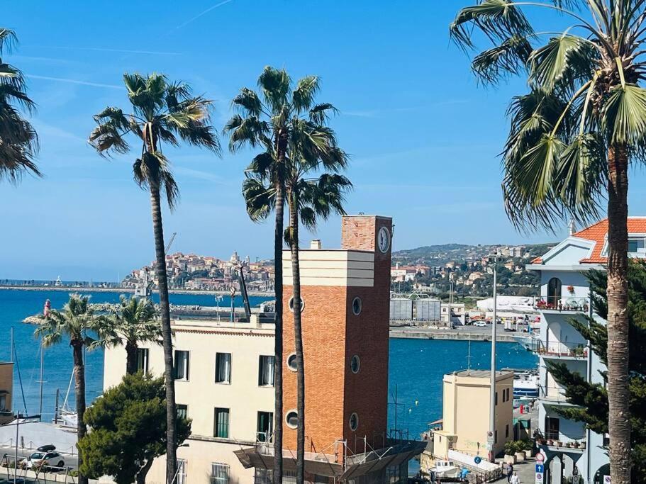 Brezza Di Mare Apartment Imperia Exterior foto